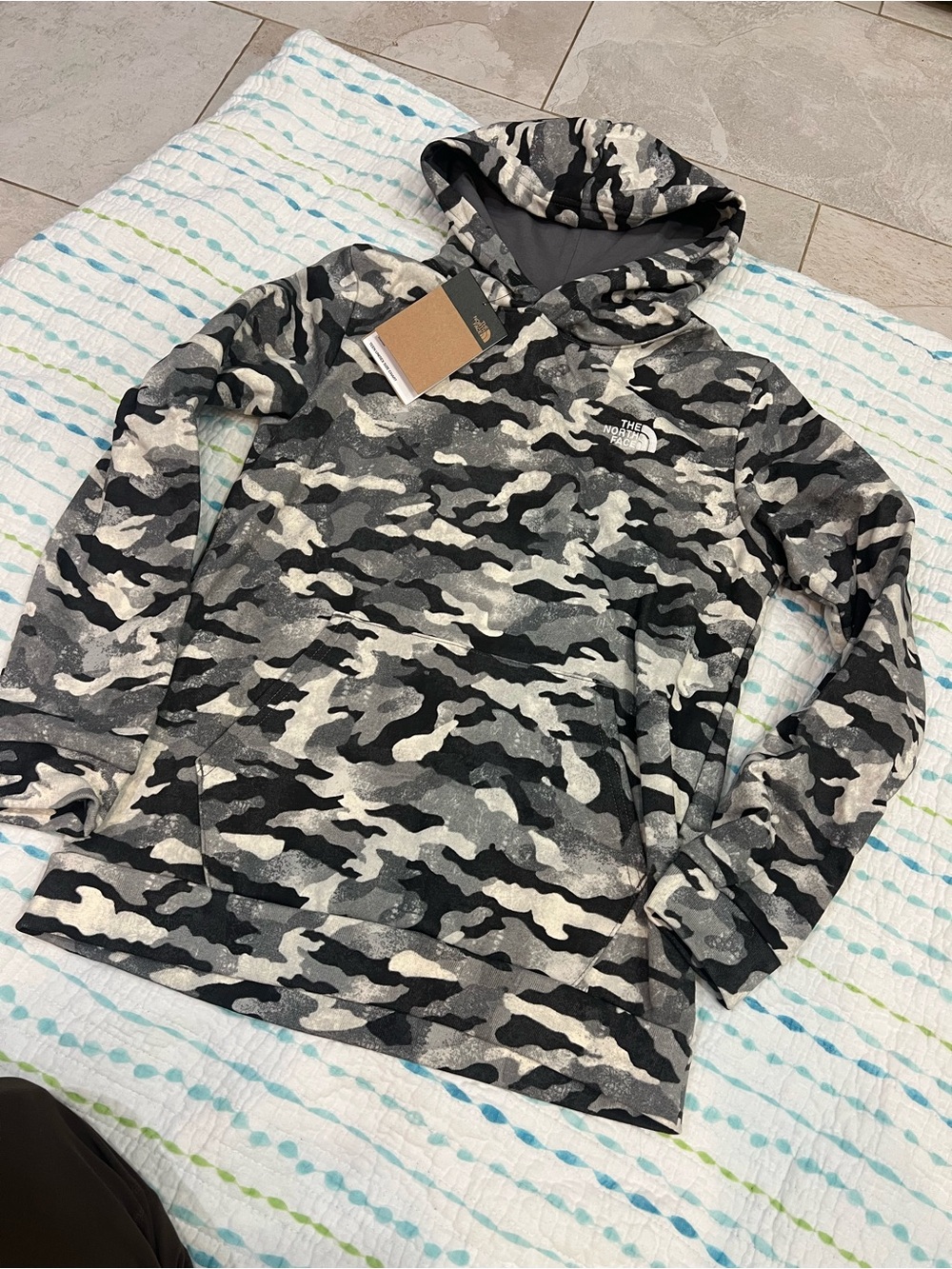 The north face hoodie black and grey camo boys xl
